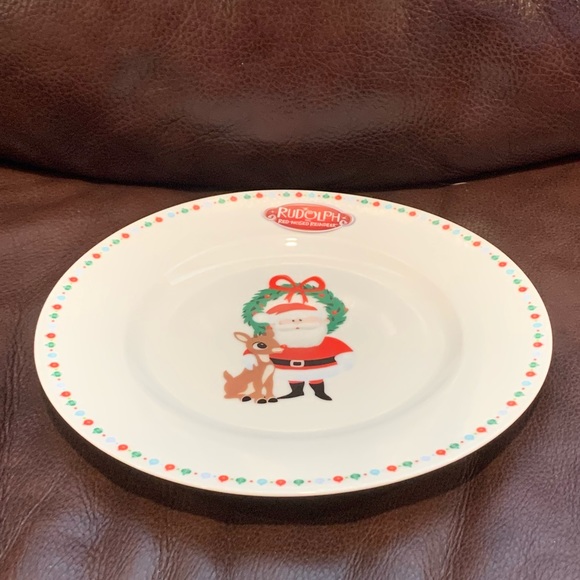 Rudolph the Red-Nosed Reindeer Christmas Salad Plate - Santa Rudolph Wreath - Picture 4 of 6